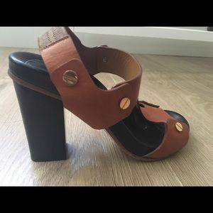 Chloe Sandals